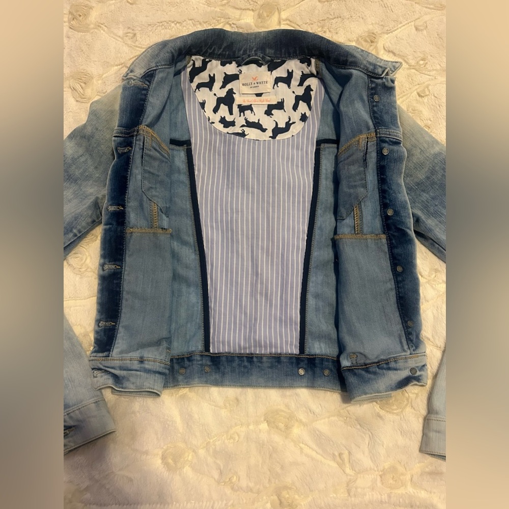 Veterinary Veterinarian RVT Technician Medicine Embroidered Denim Jean Jacket - Picture 2 of 6